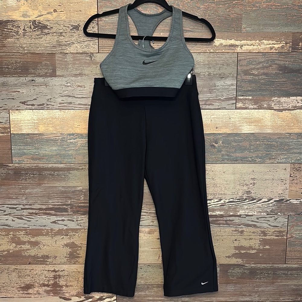 Nike | 2 pc. Dri-Fit Pant & Sports Bra Athletic/ Yoga Workout Set | Size: S